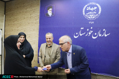 مراسم تقدیر از خبرنگاران و عکاسان ایکنا و ایسنا به مناسبت روز خبرنگار