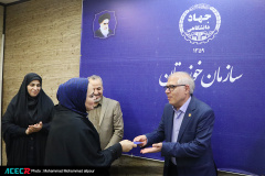 مراسم تقدیر از خبرنگاران و عکاسان ایکنا و ایسنا به مناسبت روز خبرنگار