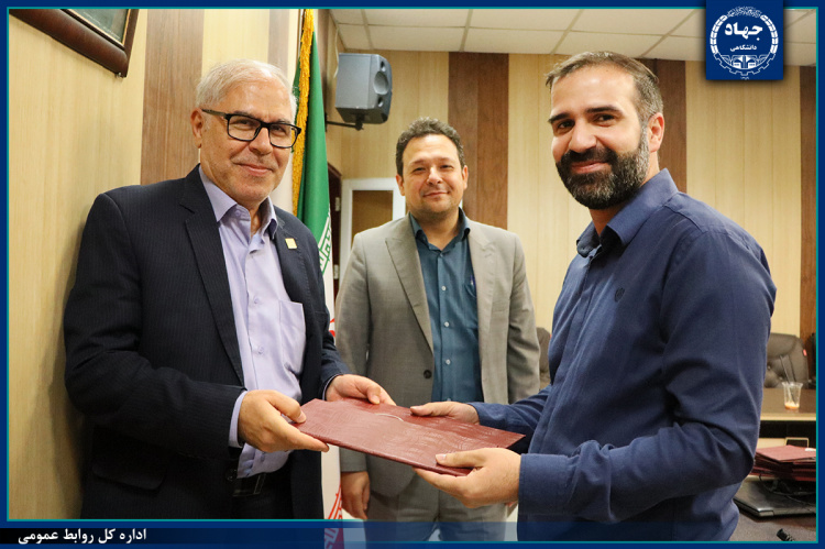 آیین تقدیر از عوامل اجرایی برگزاری آزمون استخدامی آموزش و پرورش در استان